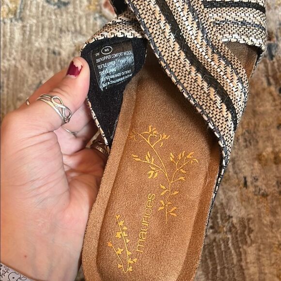 NWOB Maurices Striped Wedge Sandals - Picture 5 of 5